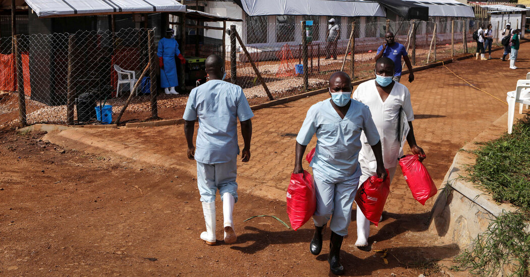 ABD Sağlık Yetkilileri, Uganda'da Ebola Yayılırken Uyanık Olma Çağrısında Bulunuyor 4 abd-saglik-yetkilileri-ugandada-ebola-yayilirken-uyanik-olma-cagrisinda-bulunuyor-UmCIrx9P.jpg