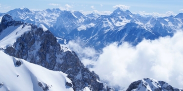 Dag-Zirvelerinde-Neden-Surekli-Kar-Bulunur-featured