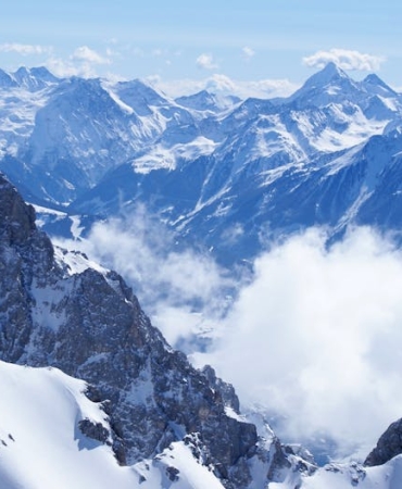 Dag-Zirvelerinde-Neden-Surekli-Kar-Bulunur-featured